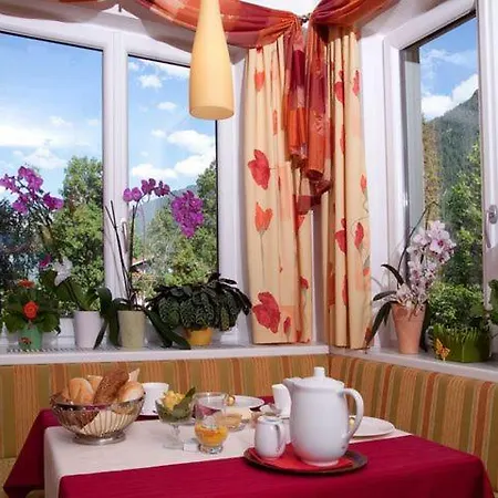 Homestay Haus Alpina Haeselgehr