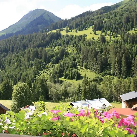 Haus Alpina * Häselgehr