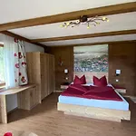 Haus Alpina *